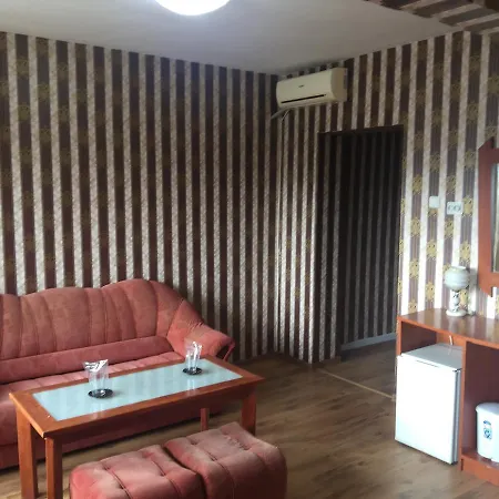 Trakia Hotel *